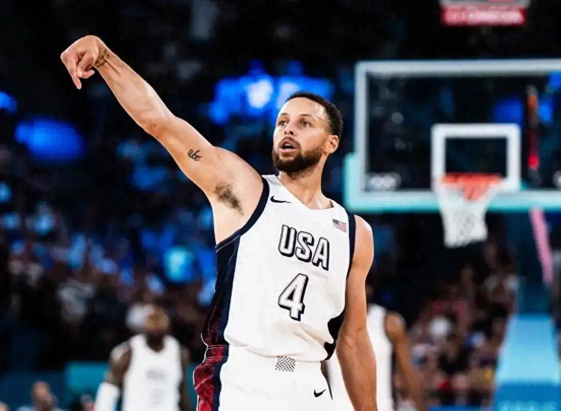 关于锐不可当首场状态出色，塞尔维亚队观众沸腾！，库里重返赛场热度持续攀升的信息