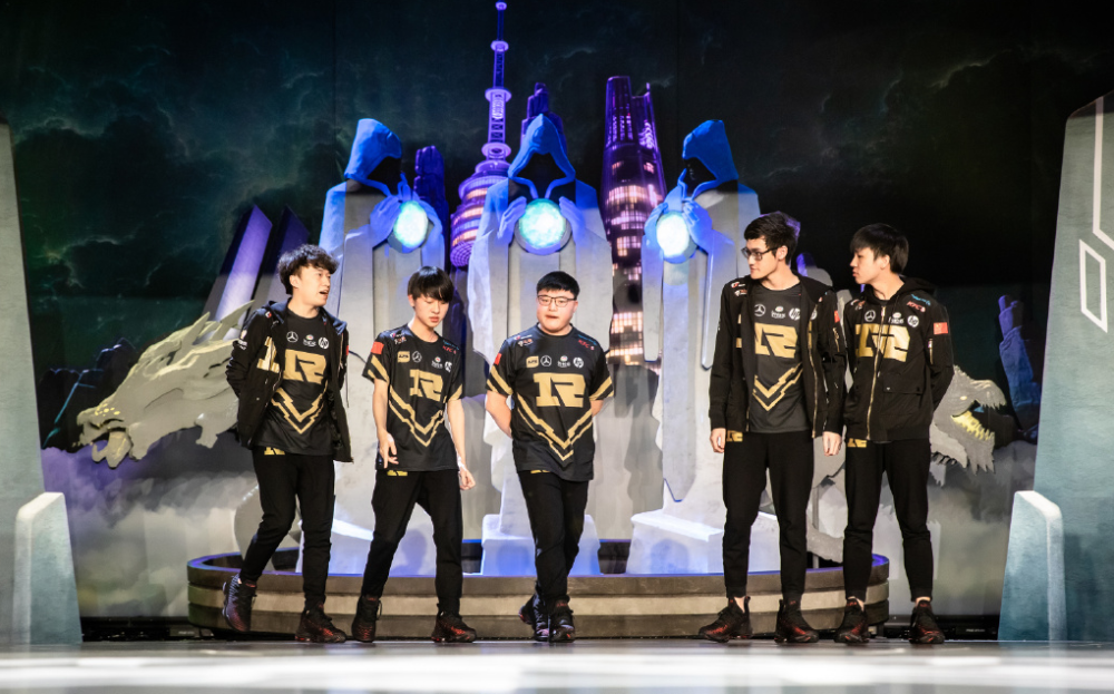 Uzi连续五场比赛得分超过高光表现，皇家马德里挑战极限！的简单介绍