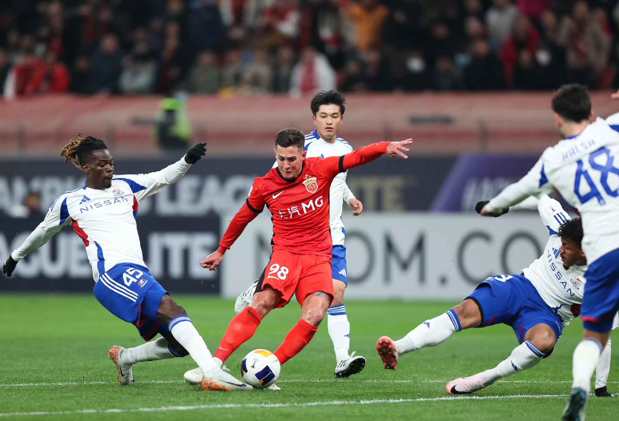 关于今晨突围战来临，上海海港围绕英超造点机会，引发热议，年轻球员得到机会的信息